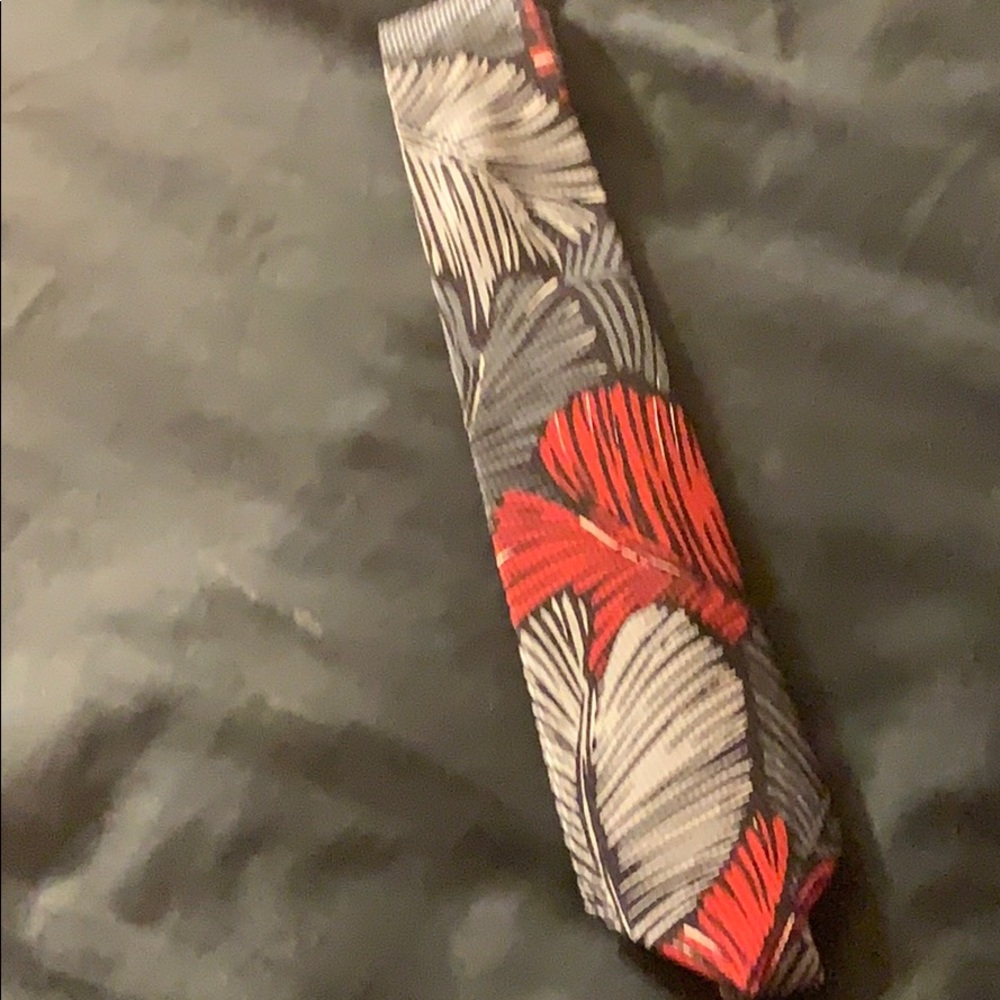 One men’s tie -100% silk
